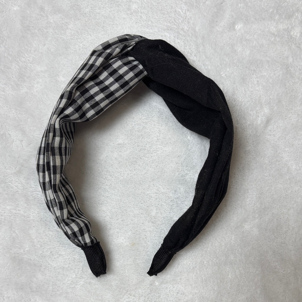 Black & White Gingham Twist Headband by
